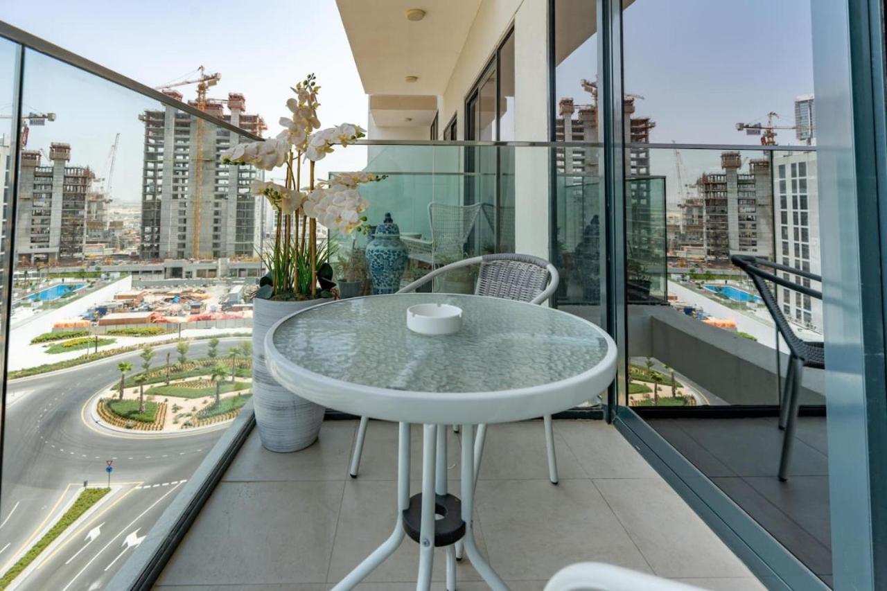 Elegant At Azizi 46 In Meydan By Vibel *